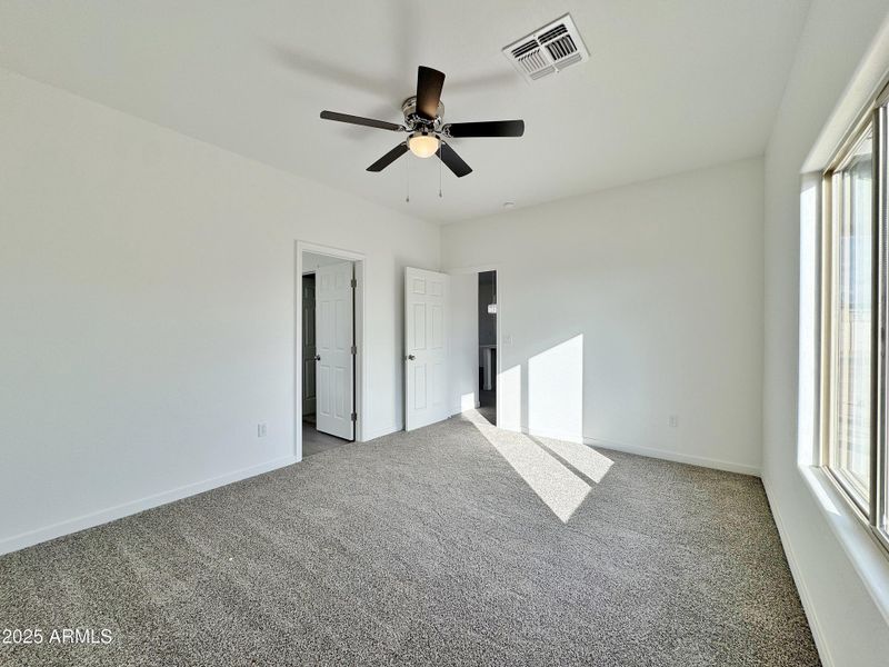 Master bedroom Master bedroom