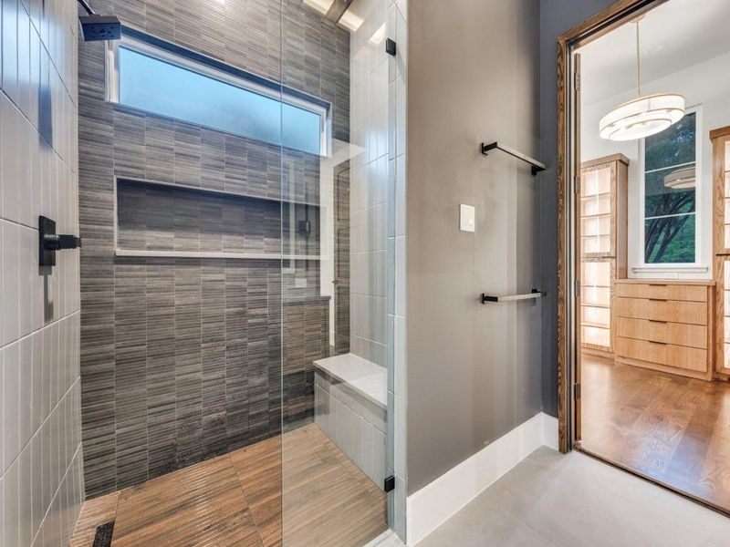 Furnished interior view inside a new home in , Dallas (Image 4).