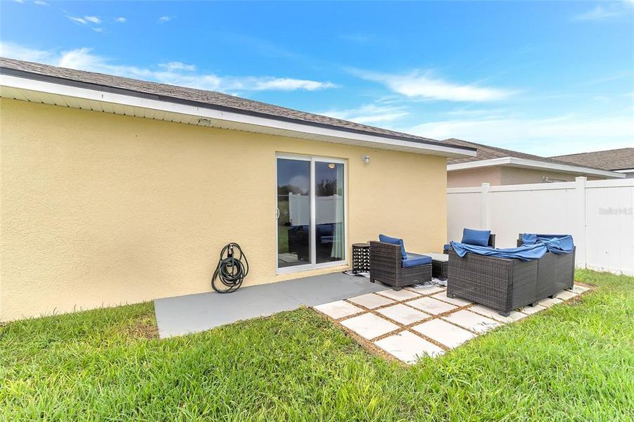 Exterior details and patio area of a home in , Sebring (Image 24).