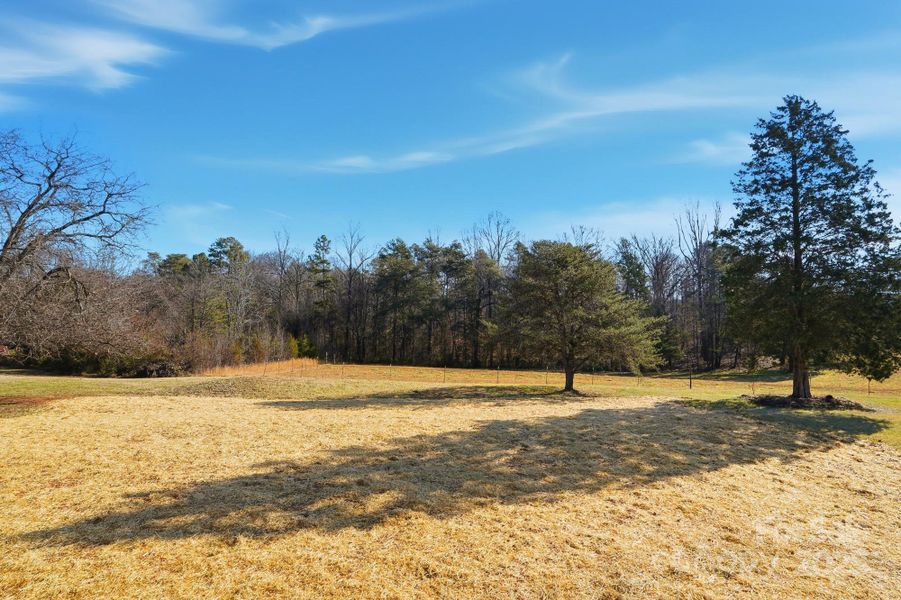Natural landscape and outdoor views near  in Statesville (Image 45).