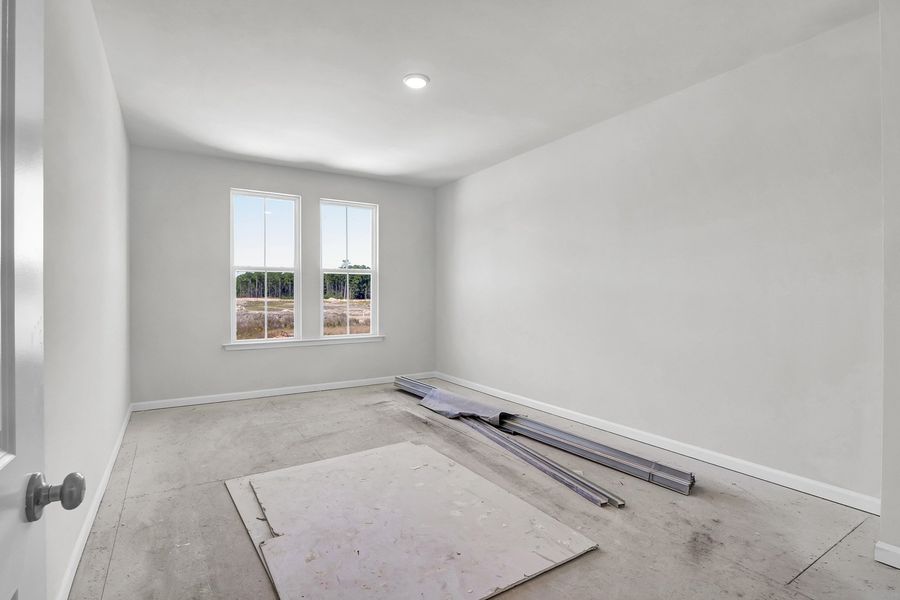 Spacious, unfurnished interior of a new home in Grand Park, Leland (Image 26).