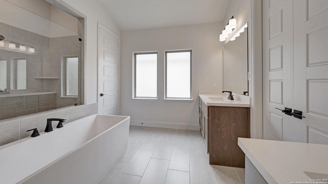 Furnished interior view inside a new home in Ranches At Creekside 55', Boerne (Image 10). Furnished interior view inside a new home in Ranches At Creekside 55', Boerne (Image 10).