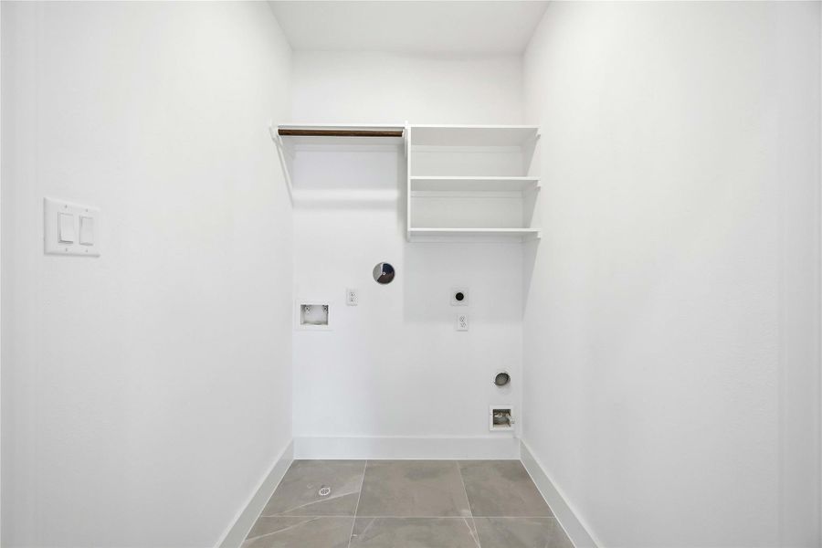 Spacious, unfurnished interior of a new home in , Houston (Image 25). Spacious, unfurnished interior of a new home in , Houston (Image 25).