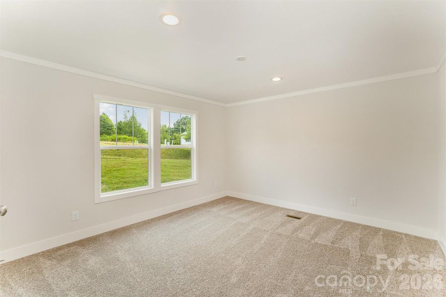 Spacious, unfurnished interior of a new home in , Shelby (Image 25).