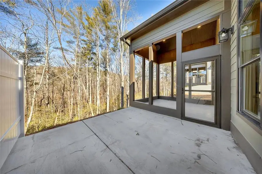 Exterior details and patio area of a home in , Jasper (Image 4).