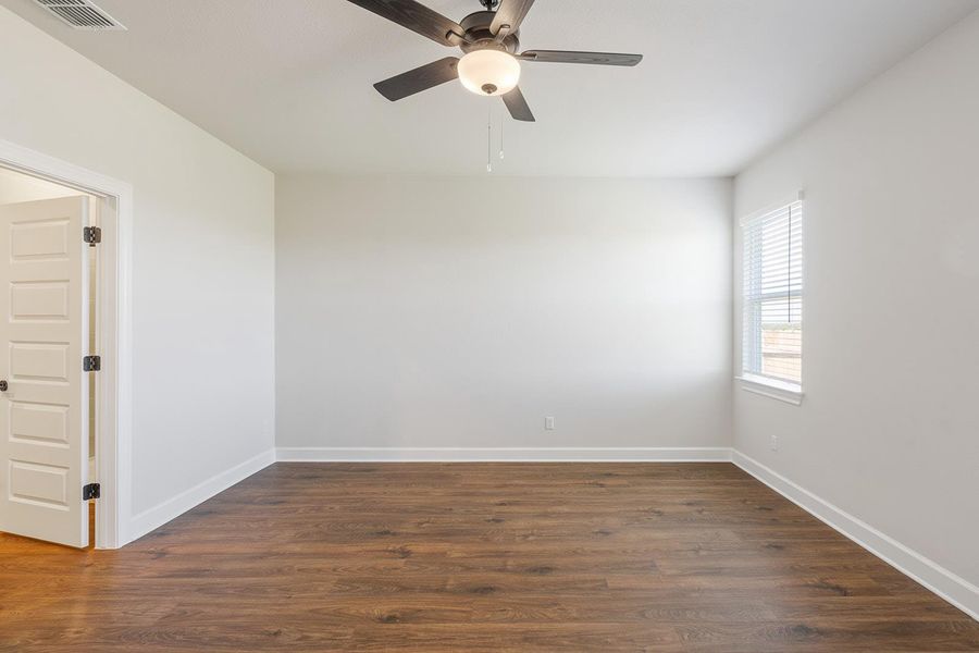 Spacious, unfurnished interior of a new home in Colson Ranch, Jarrell (Image 7).