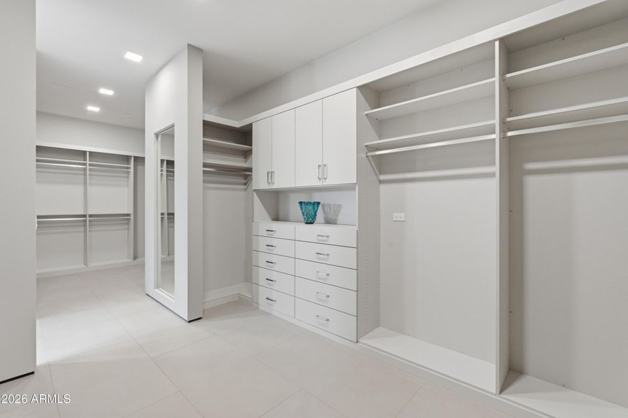 039_Primary Walkin Closet 039_Primary Walkin Closet