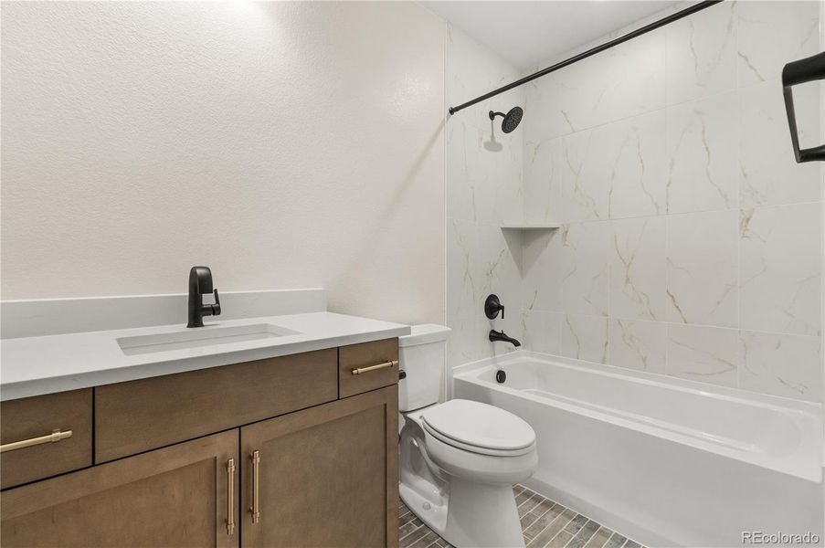 Furnished interior view inside a new home in Reserve at The Canyons, Castle Pines (Image 20). Furnished interior view inside a new home in Reserve at The Canyons, Castle Pines (Image 20).