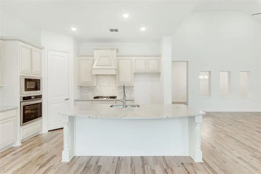 Furnished interior view inside a new home in Somerset Classic 70s & 80s, Mansfield (Image 6). Furnished interior view inside a new home in Somerset Classic 70s & 80s, Mansfield (Image 6).