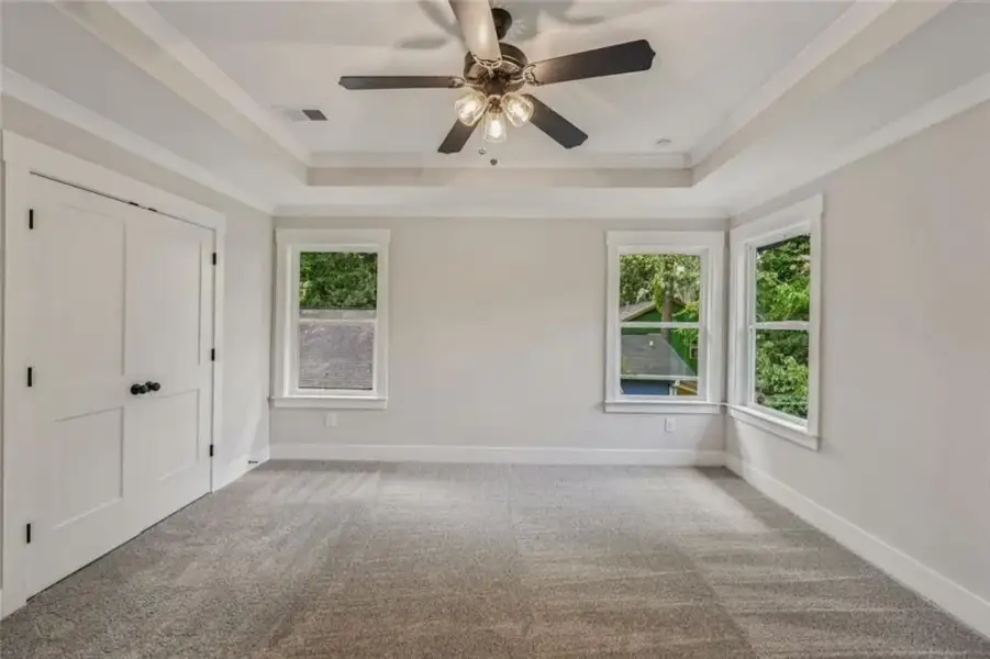Spacious, unfurnished interior of a new home in , Atlanta (Image 28). Spacious, unfurnished interior of a new home in , Atlanta (Image 28).