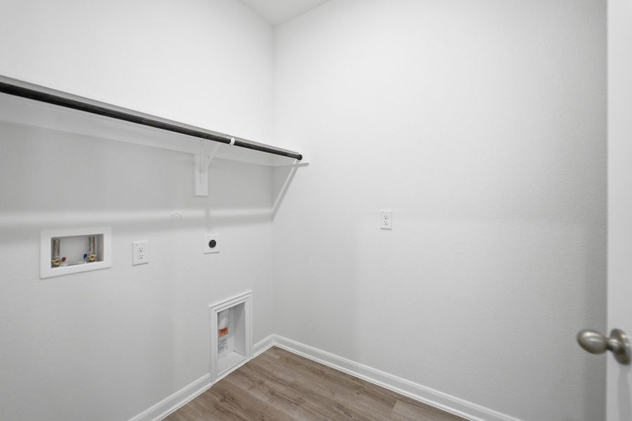 Spacious, unfurnished interior of a new home in La Terra, Celina (Image 28). Spacious, unfurnished interior of a new home in La Terra, Celina (Image 28).
