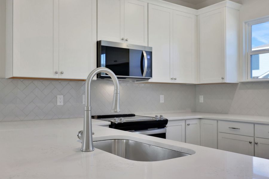 4br New Home in Hilton Head Island, SC.  - Slide 12