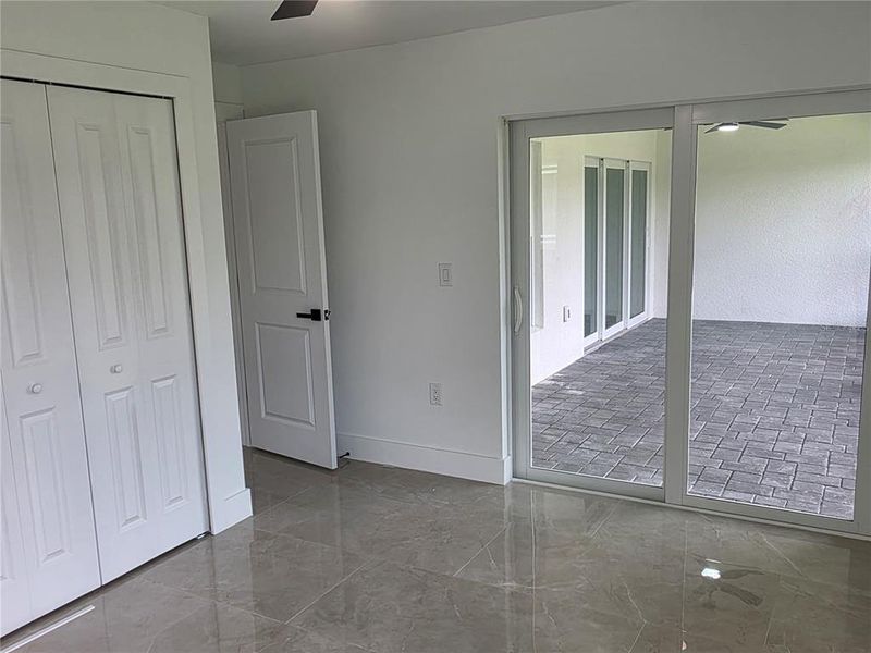 Spacious, unfurnished interior of a new home in , Cape Coral (Image 25).