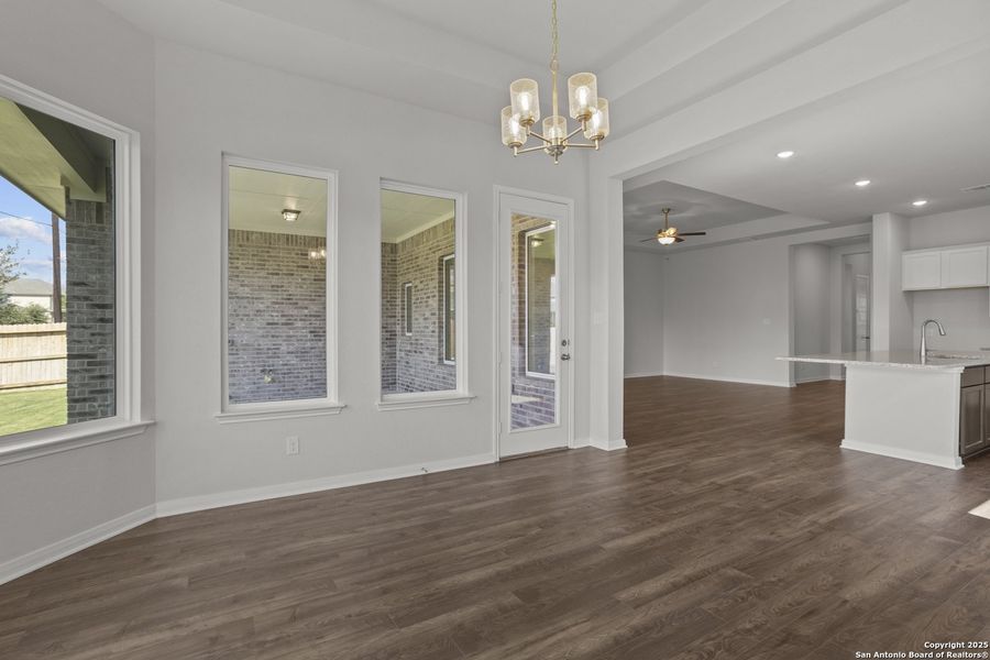 Spacious, unfurnished interior of a new home in Stillwater Ranch, San Antonio (Image 33).