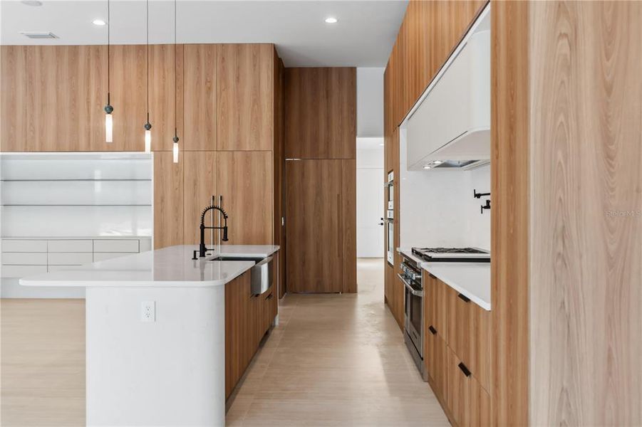 Furnished interior view inside a new home in , Montverde (Image 6).