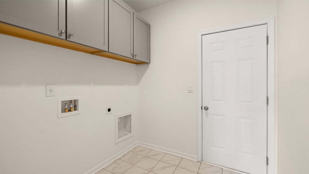 Spacious, unfurnished interior of a new home in The Gates at Pates Creek, Hampton (Image 26).