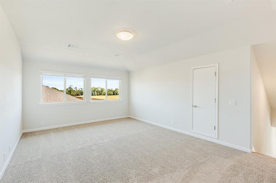 Spacious, unfurnished interior of a new home in East Oak Creek Elements, Commerce (Image 30).