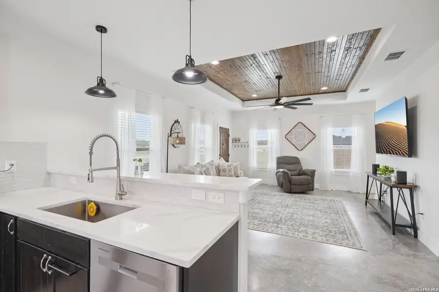 Furnished interior view inside a new home in , La Vernia (Image 5).