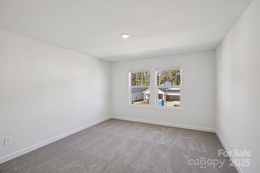 Spacious, unfurnished interior of a new home in Oxford Station, Salisbury (Image 22).