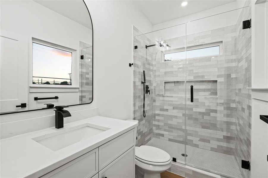 Furnished interior view inside a new home in , Dallas (Image 5).