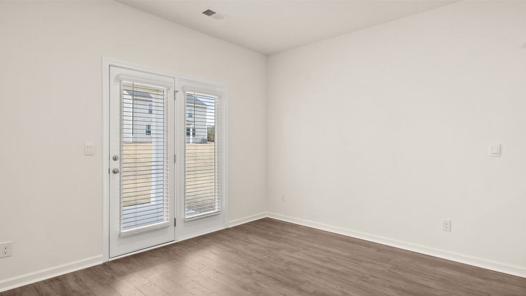 Spacious, unfurnished interior of a new home in Estates at Deer Hollow, Grovetown (Image 19).