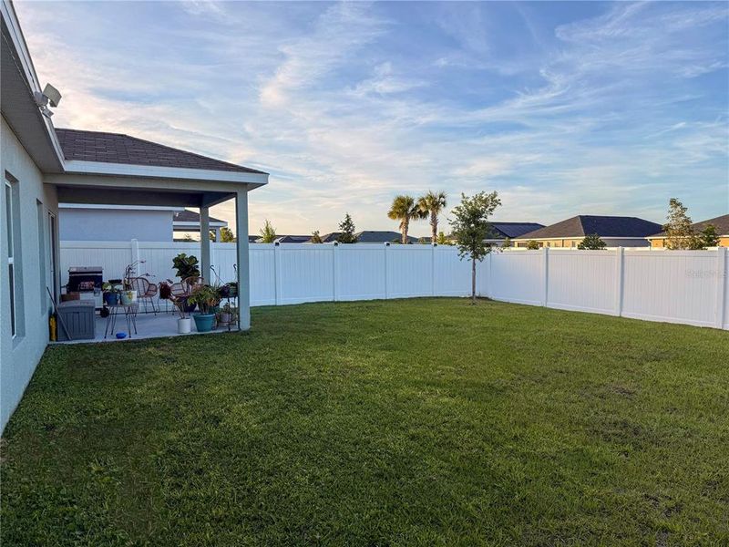 Exterior details and patio area of a home in , Haines City (Image 21).