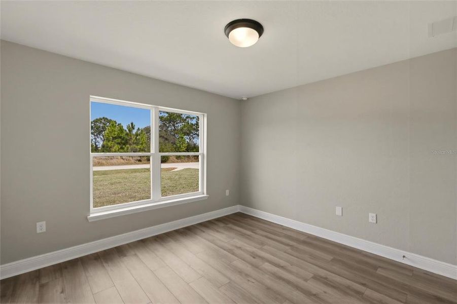 Spacious, unfurnished interior of a new home in , Sebring (Image 35).