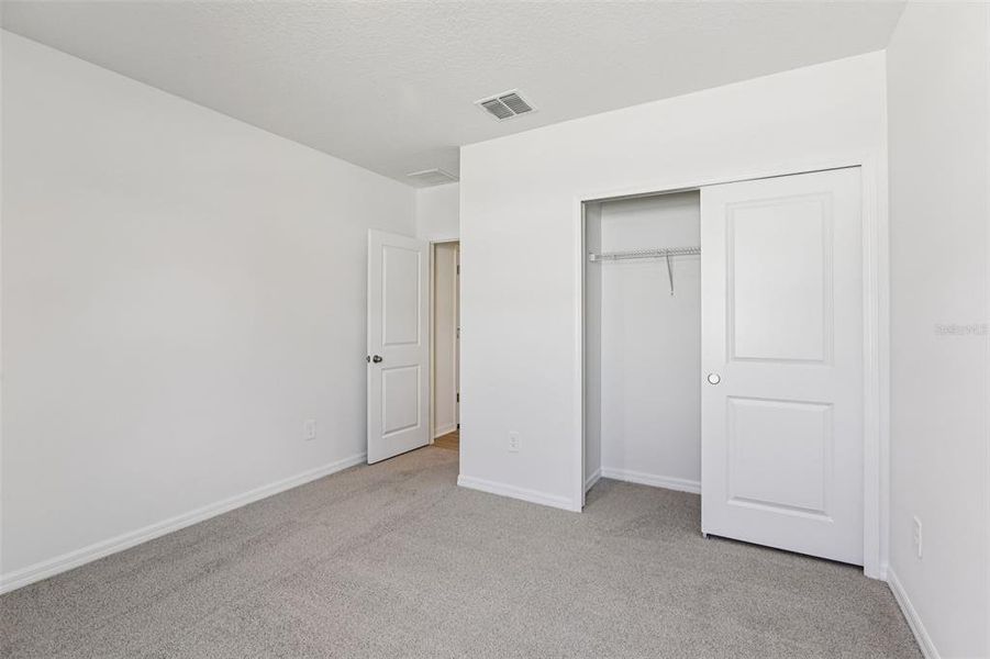 Spacious, unfurnished interior of a new home in Leyland Preserve - Classic Series, Brooksville (Image 29).