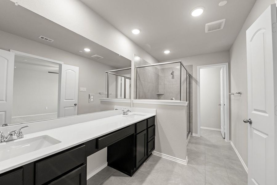 The modern finishes and thoughtful design elements—like the spacious layout and clean lines—bring a fresh, inviting vibe that makes you feel right at home. The modern finishes and thoughtful design elements—like the spacious layout and clean lines—bring a fresh, inviting vibe that makes you feel right at home.