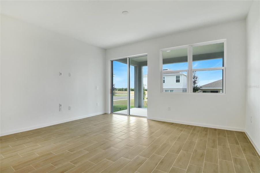 Spacious, unfurnished interior of a new home in Seasons at Scenic Terrace, Lake Hamilton (Image 11). Spacious, unfurnished interior of a new home in Seasons at Scenic Terrace, Lake Hamilton (Image 11).