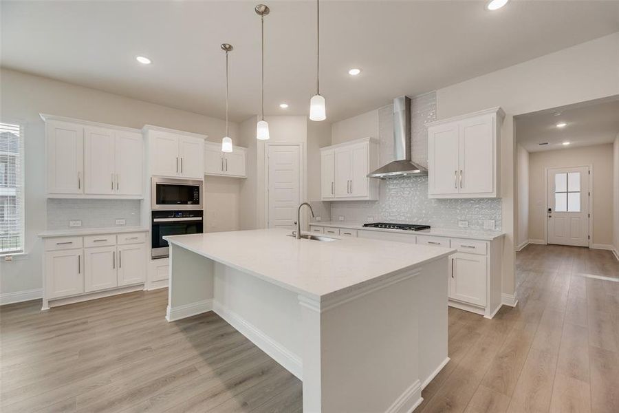 Furnished interior view inside a new home in Bayside, Rowlett (Image 12).