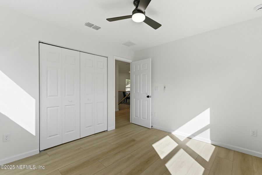 Spacious, unfurnished interior of a new home in , Jacksonville (Image 26).