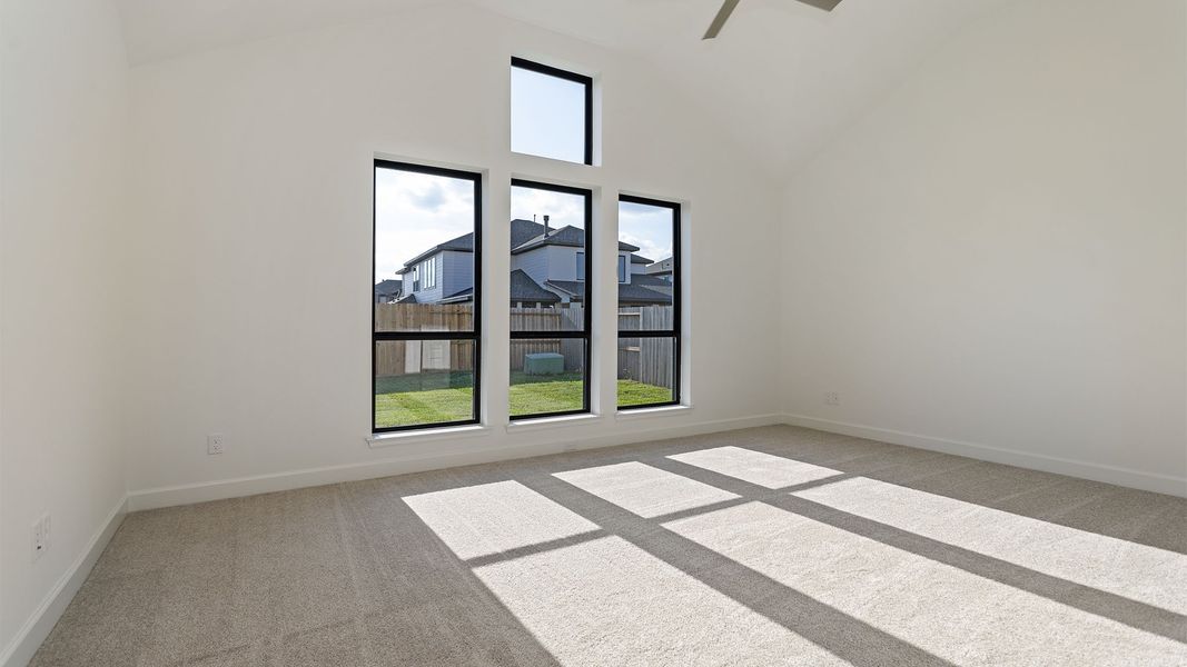 Spacious, unfurnished interior of a new home in Sienna, Missouri City (Image 14).