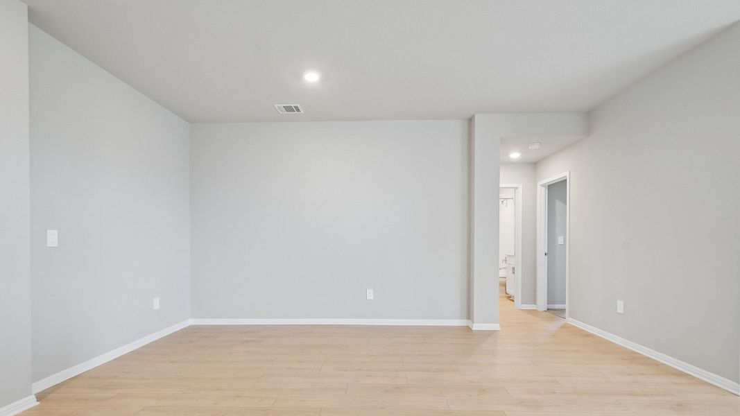 Spacious, unfurnished interior of a new home in Carillon, Manor (Image 18).