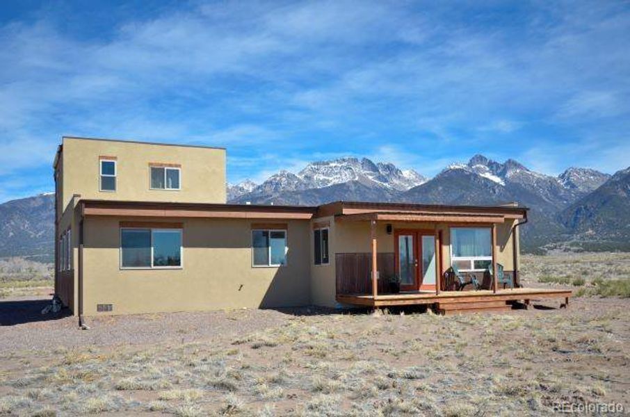 Exterior details and patio area of a home in , Crestone (Image 20).