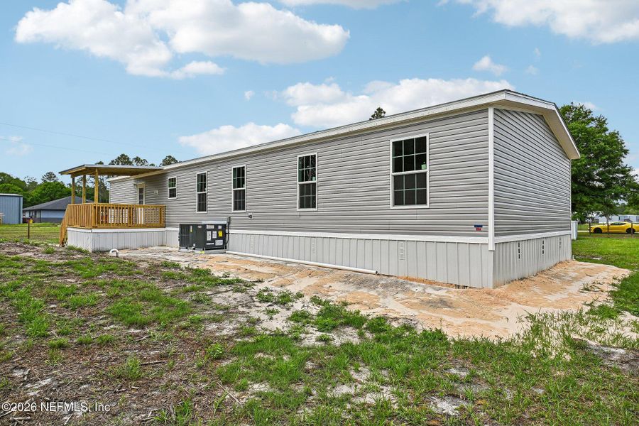 Exterior details and patio area of a home in , Starke (Image 25).