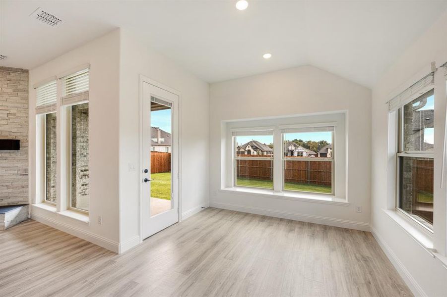 Spacious, unfurnished interior of a new home in Eagle Glen 50, Alvarado (Image 20). Spacious, unfurnished interior of a new home in Eagle Glen 50, Alvarado (Image 20).