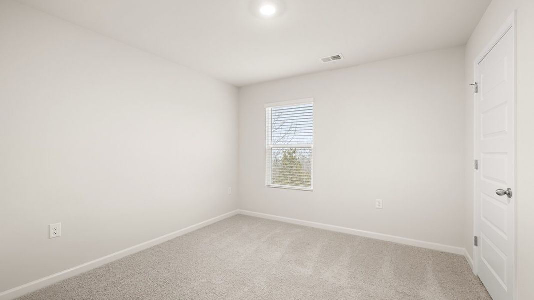 Spacious, unfurnished interior of a new home in Captain's Corner, Grovetown (Image 30).