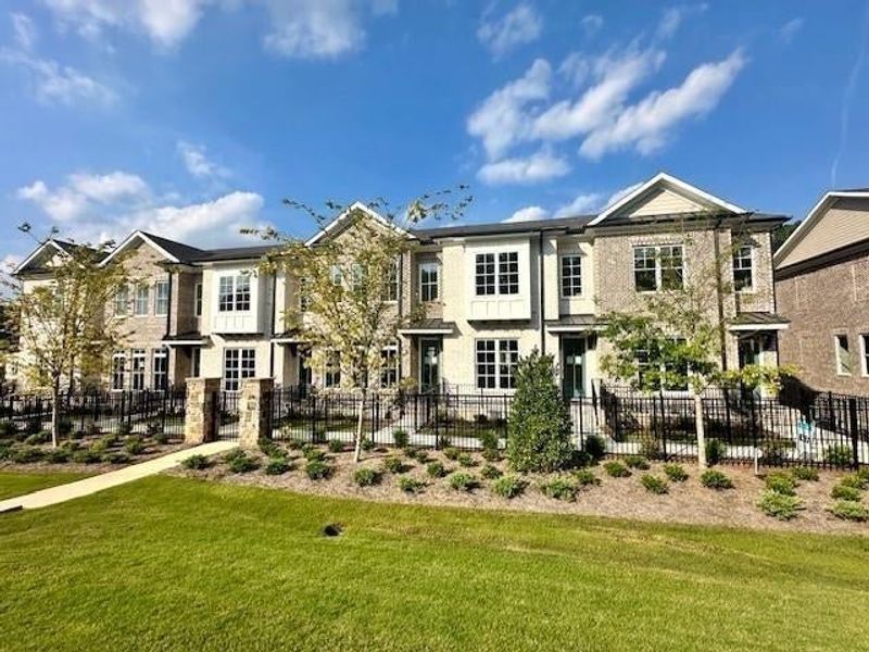 The home is four sides brick. *Please note that pictures shown are of the Jacobsen II floorplan but they are not of the actual home listed.