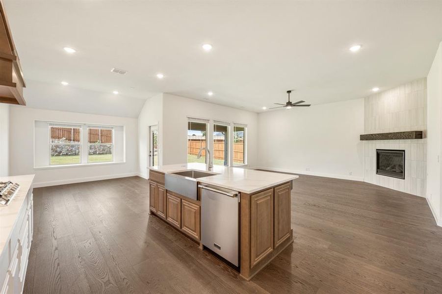 Furnished interior view inside a new home in Rockwood 90, Mansfield (Image 5). Furnished interior view inside a new home in Rockwood 90, Mansfield (Image 5).