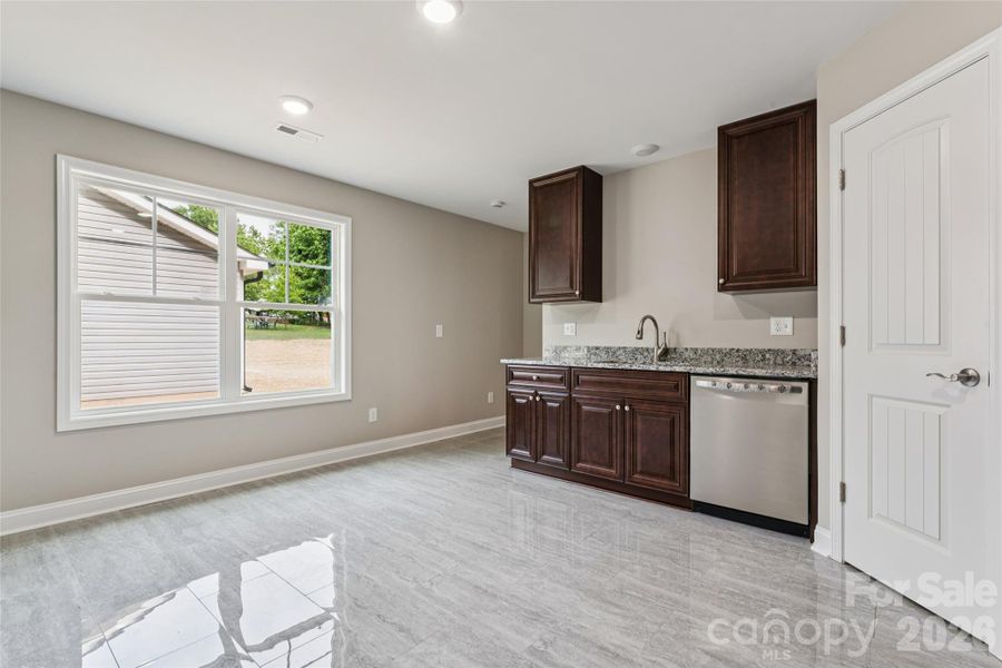 Furnished interior view inside a new home in , Kannapolis (Image 5).