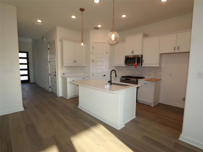 Furnished interior view inside a new home in Estancia West, Manchaca (Image 8). Furnished interior view inside a new home in Estancia West, Manchaca (Image 8).
