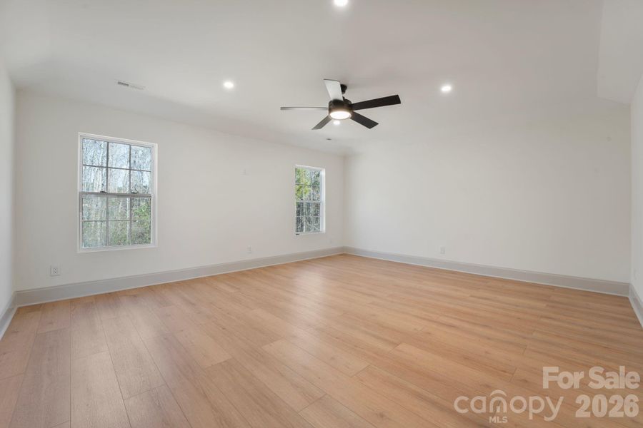 Spacious, unfurnished interior of a new home in , Mint Hill (Image 38).