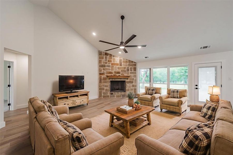 Furnished interior view inside a new home in , Chico (Image 16).