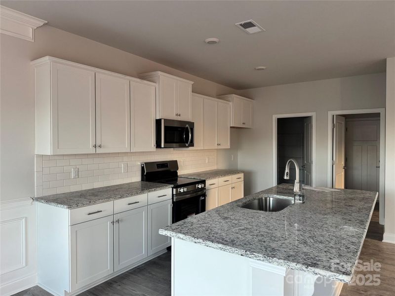 Furnished interior view inside a new home in , Gastonia (Image 4).