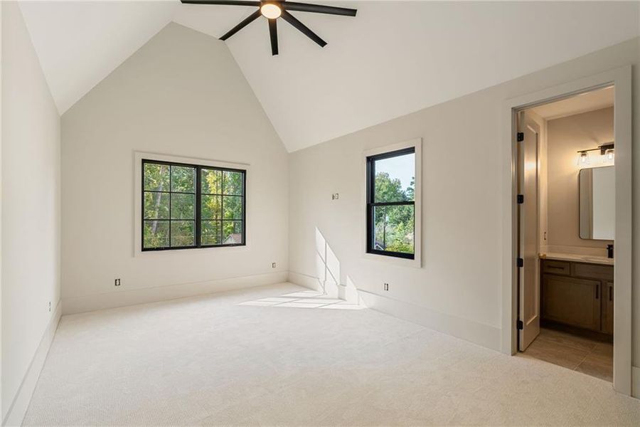 Spacious, unfurnished interior of a new home in , Alpharetta (Image 42).