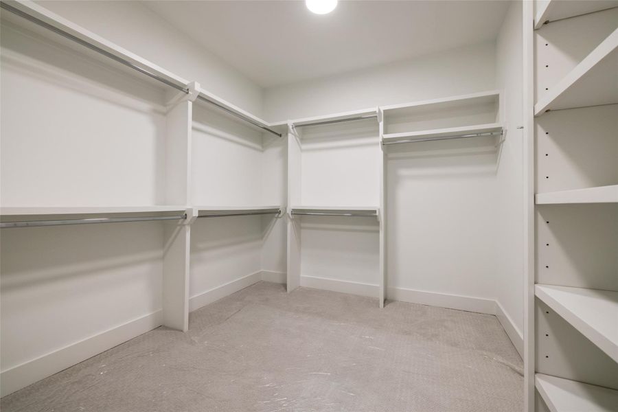 Spacious, unfurnished interior of a new home in , Houston (Image 23).
