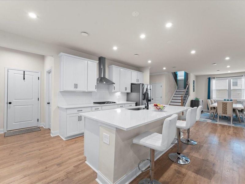 Furnished interior view inside a new home in Pine Mountain Park, Kennesaw (Image 17).