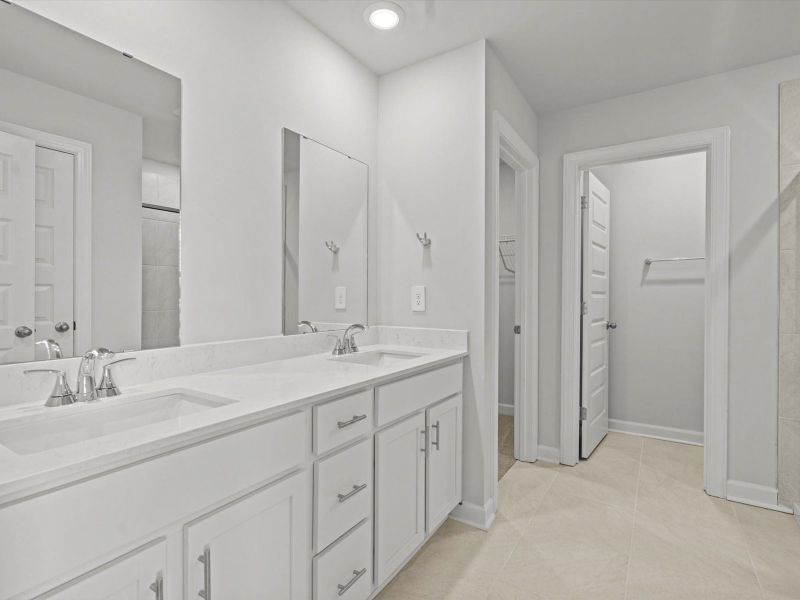 Furnished interior view inside a new home in Creek Ridge - Heritage Collection, Spartanburg (Image 6).