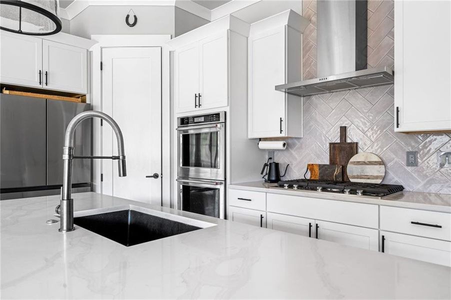 Furnished interior view inside a new home in , Bethlehem (Image 38).